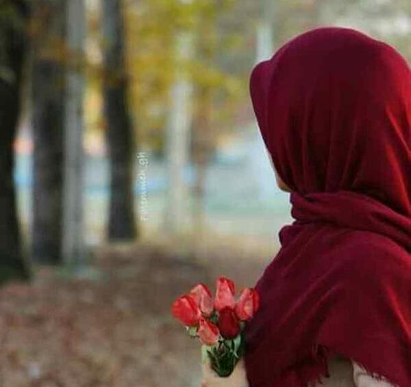 عکس پروفایل دختر با روسری از پشت