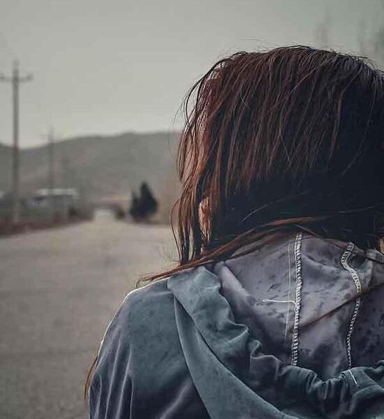 عکس دختر مغرور برای پروفایل بدون متن