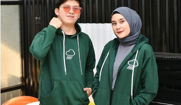 عکس پروفایل دختر با هودی
