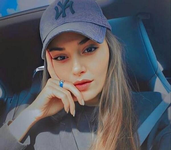 دانلود عکس زن خوشگل برای پروفایل