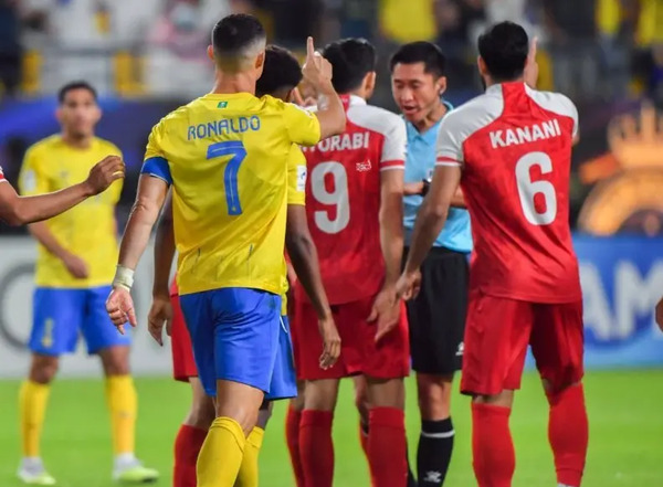 عکس رونالدو تو پرسپولیس
