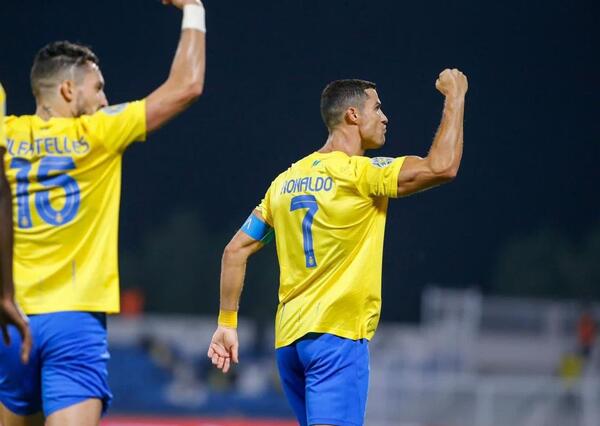 عکس پرش رونالدو در النصر