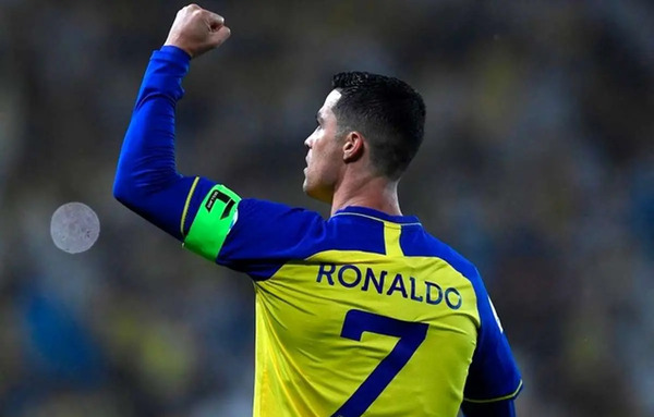 عکس پرش رونالدو در النصر