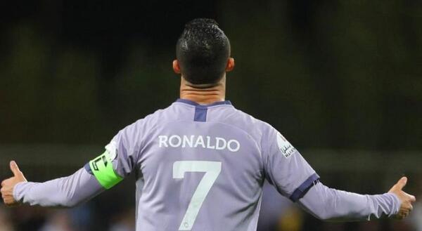 عکس کریس رونالدو در پرسپولیس
