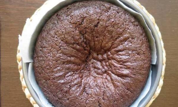 چگونه عکس غیر خوراکی روی کیک بیندازیم