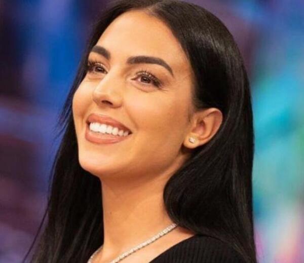 عکس زن رونالدو در همشهری