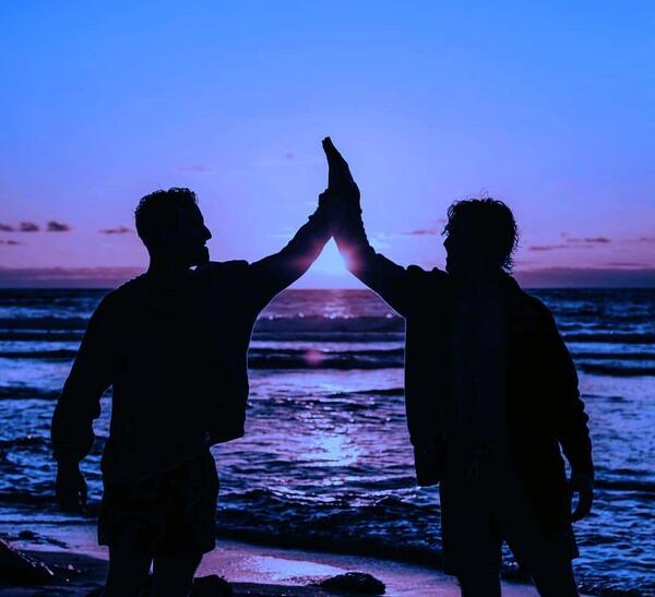عکس رفیقانه بدون متن
