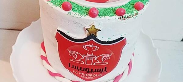 عکس پرسپولیس روی کیک تولد