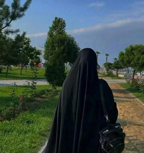عکس دوتا رفیق مذهبی