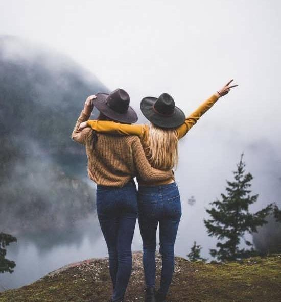 عکس با رفیق طبیعی