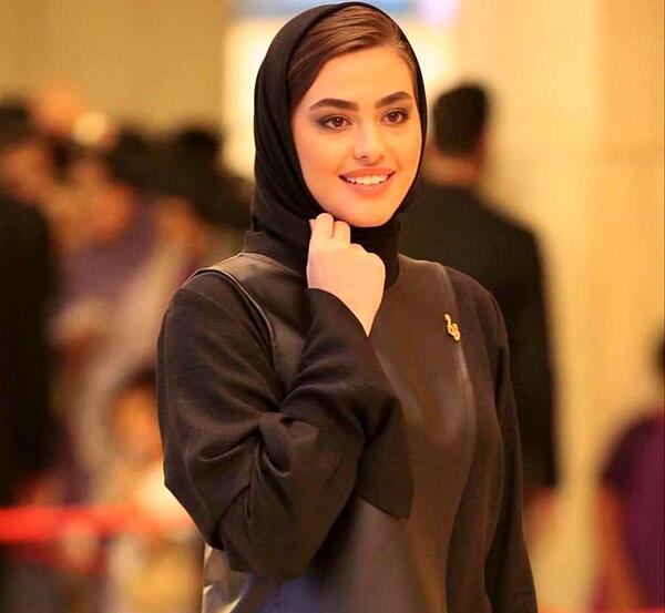 عکس های مدلینگ ریحانه پارسا