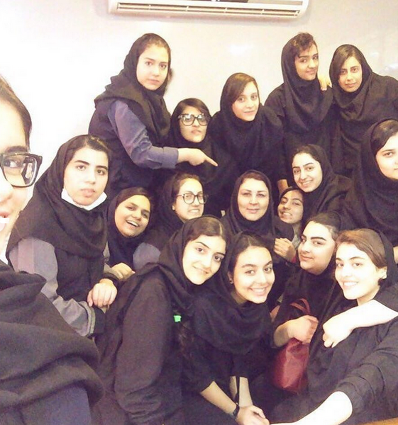 عکسهای جدید ریحانه پارسا در خارج از کشور