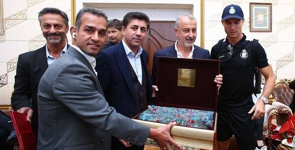 عکس نقاشی رونالدو در النصر