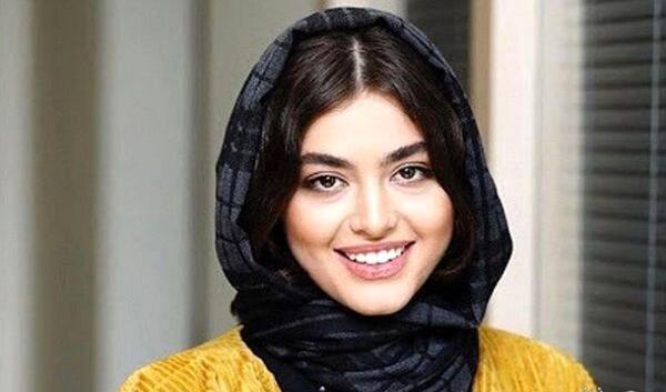 عکسهای جدید ریحانه پارسا در ترکیه