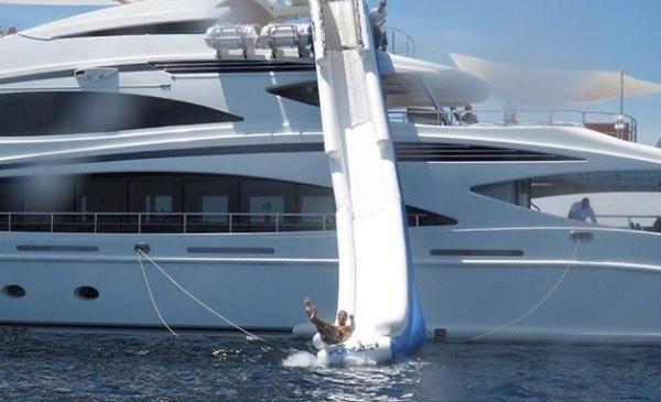 عکس رونالدو و همسرش در کشتی