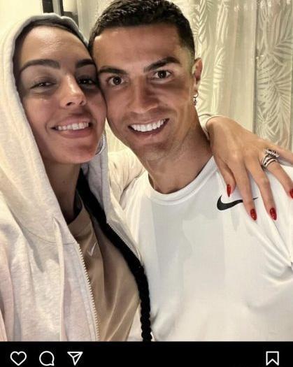 عکس رونالدو با همسرش در ساحل