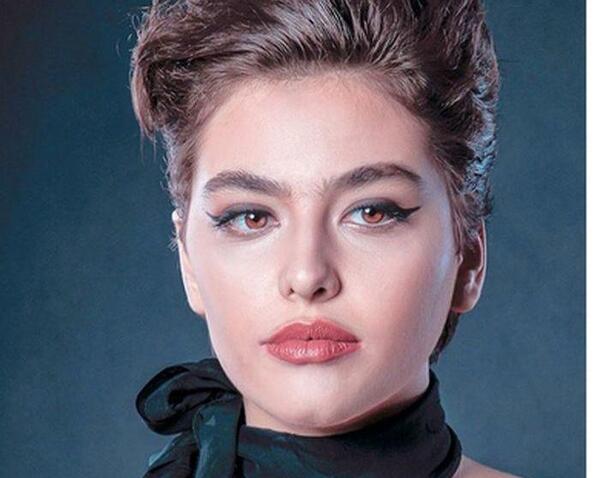 عکس ریحانه پارسا در ترکیه جدید