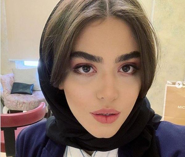 عکس ریحانه پارسا در هاوایی
