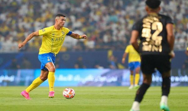 عکس رونالدو در بازی با پرسپولیس