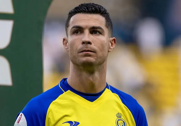 عکس چاقوی رونالدو