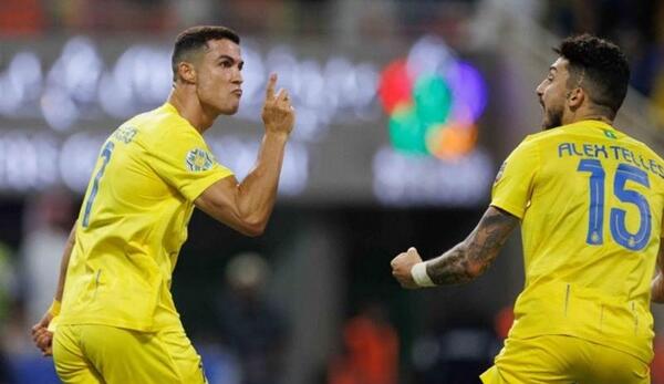 عکس جام رونالدو در النصر
