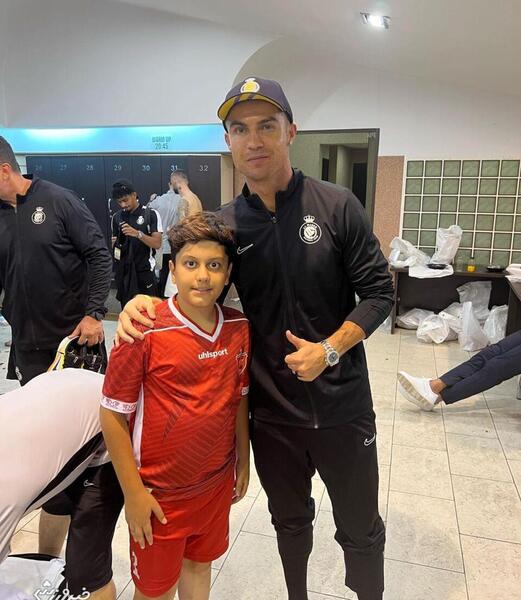 عکس رونالدو با بازیکنان پرسپولیس