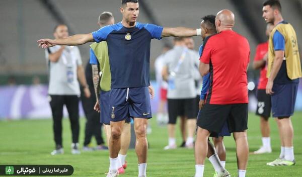 عکس رونالدو در مقابل پرسپولیس