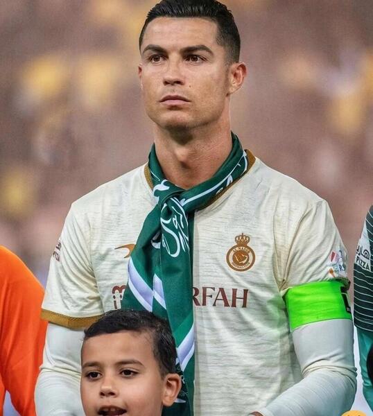 عکس رونالدو از دور