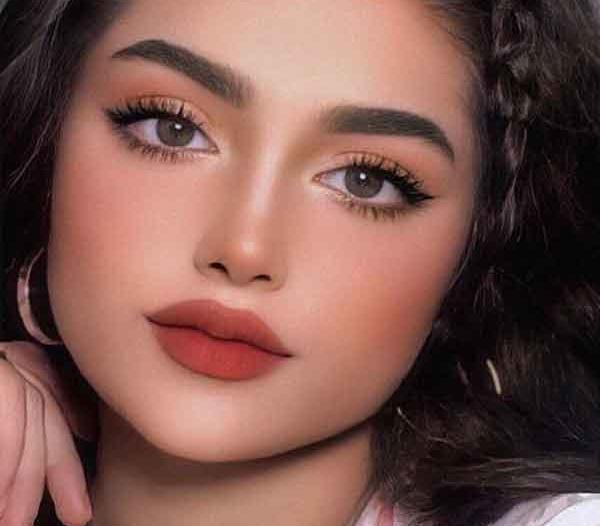 عکس آرایش ساده دخترانه