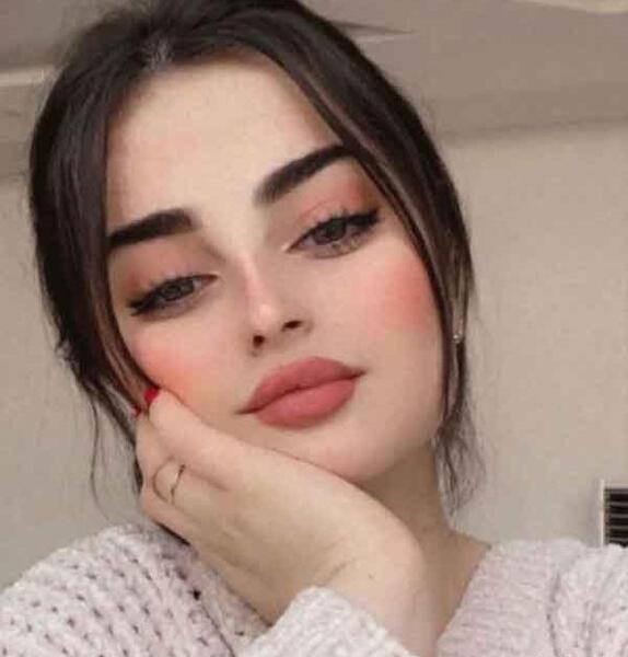 عکس آرایش ساده دخترانه