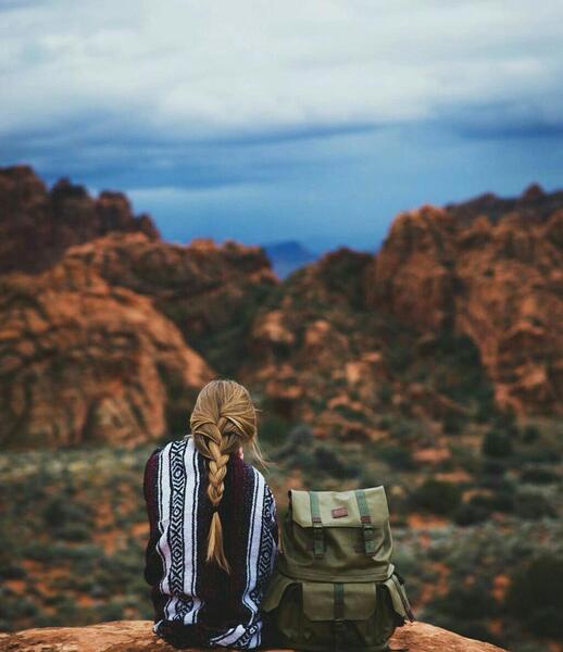 عکس تنهایی دخترونه ویسگون