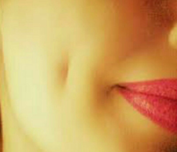 عکس فیک دخترونه با چال گونه