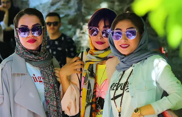 عکس دخترونه دسته جمعی