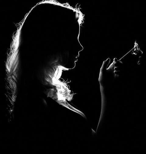 عکس دخترونه سیگاری واسه پروفایل