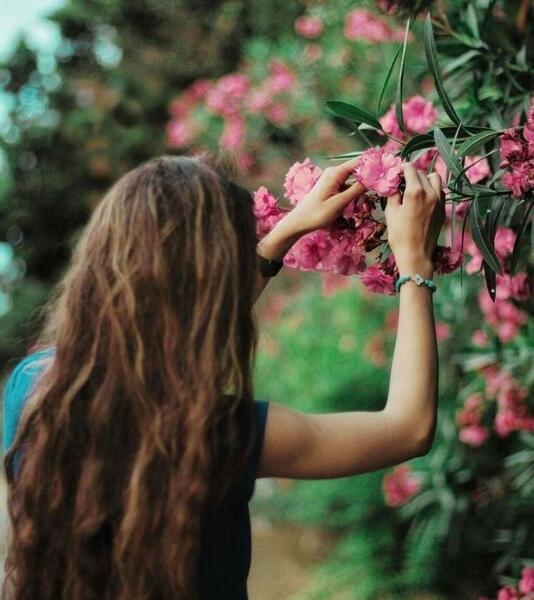 عکس دخترونه قشنگ باشه