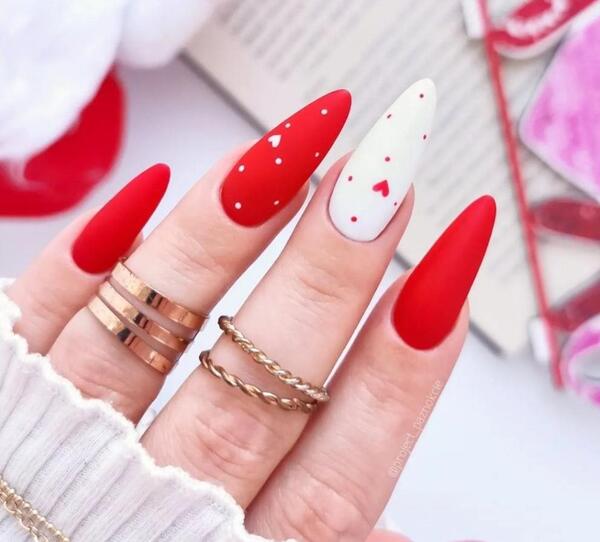 عکس ناخن دخترانه قرمز