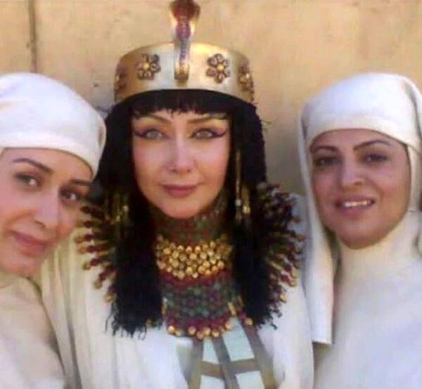 عکس زلیخا در سریال زندگی شاهانه