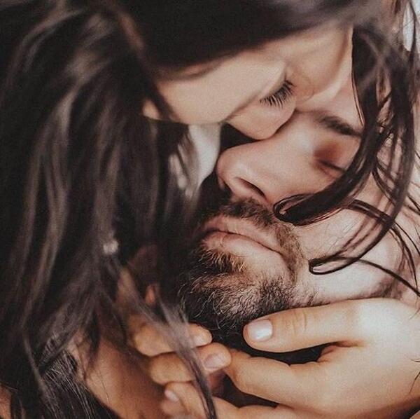 عکس عاشقانه دونفره بغل بدون متن