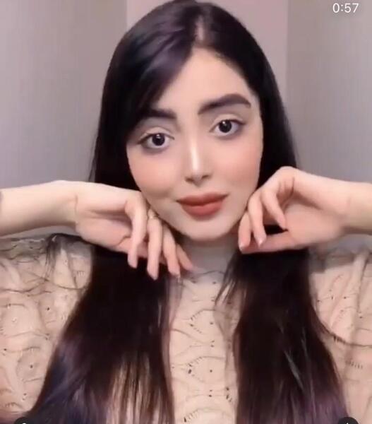 ژست عکس دونفره دخترانه سلفی