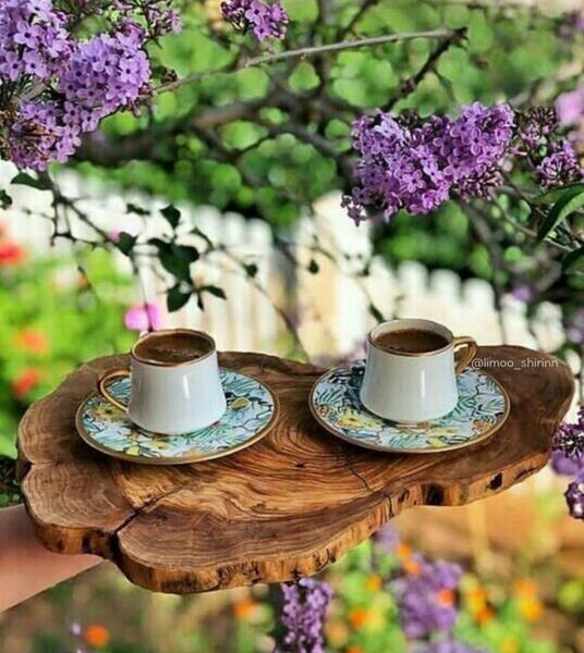 عکس دونفره با قهوه