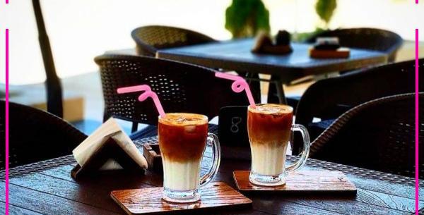 عکس میز دونفره کافی شاپ