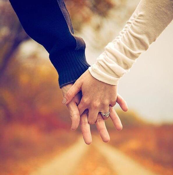 عکس لب دونفره برای پروفایل