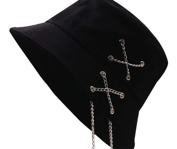 عکس کلاه آفتابی دخترانه زنجیردار