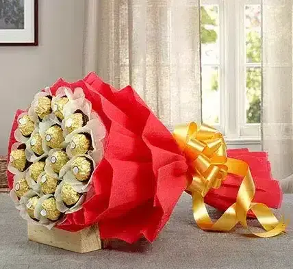 عکس دسته گل با شیرینی