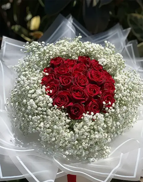 عکس دسته گل رز قرمز و سفید