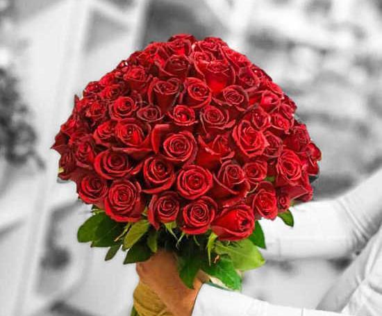 عکس دسته گل رز قرمز بزرگ