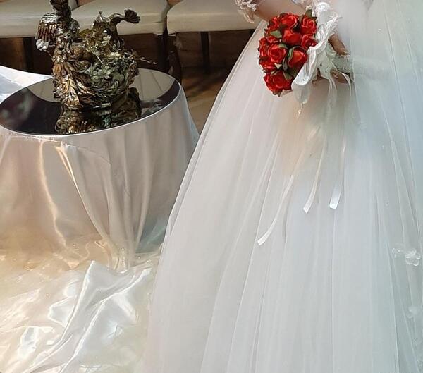 عکس دسته گل رز مصنوعی