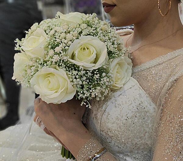 عکس دسته گل عروس با گل مصنوعی