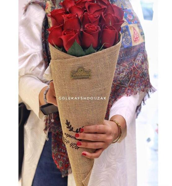 عکس دسته گل خواستگاری فیک