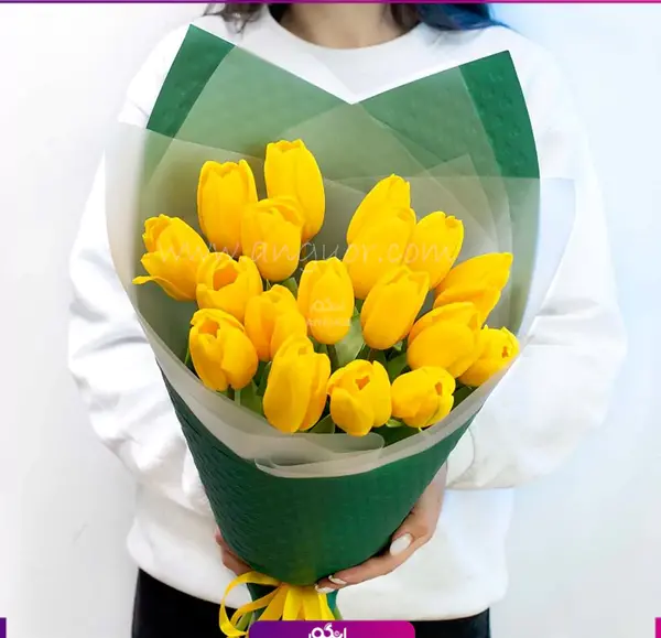 عکس دسته گل لاله زرد